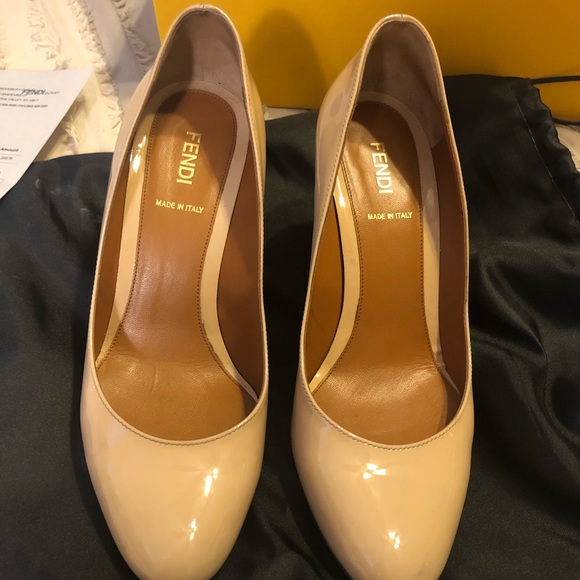 Fendi Tan Patent Leather Heels Sz 37 - Picture 3 of 8